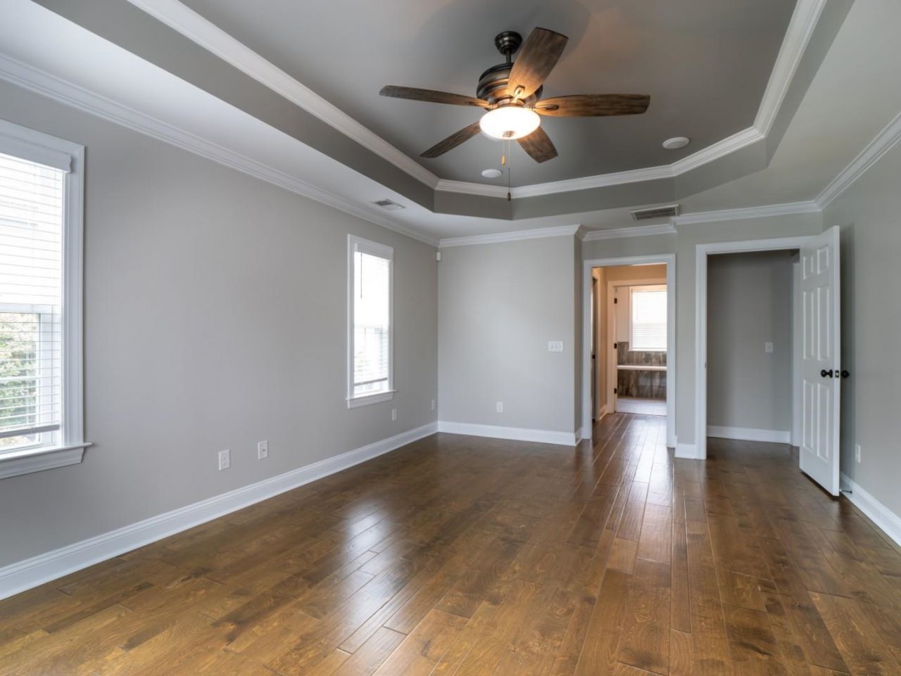 925 Bluffview Dr.  Photo 26