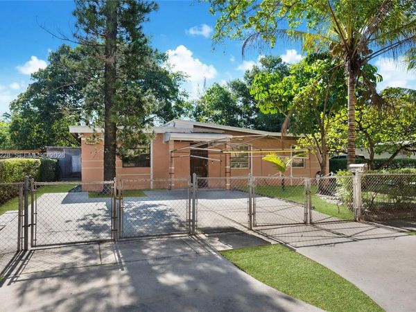 14115 NW 6th Ave , North Miami, FL 33168