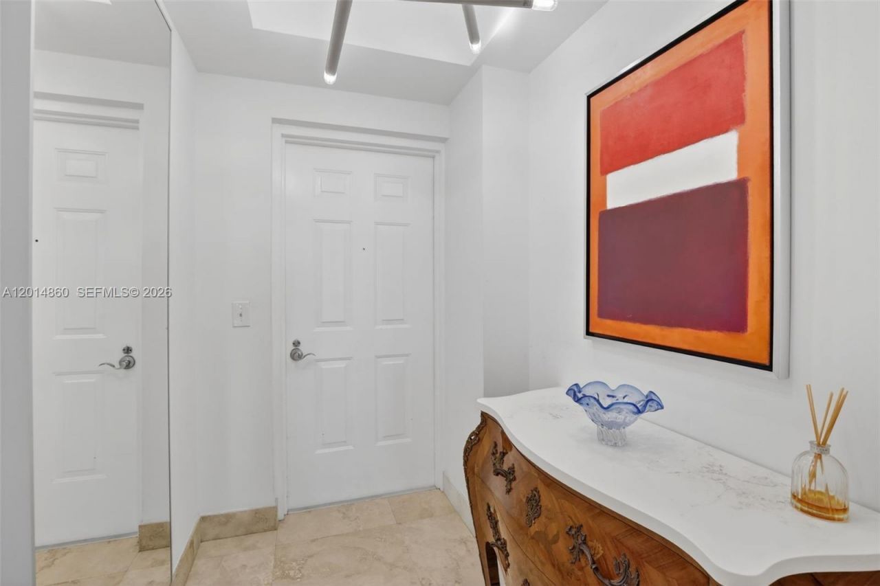 3330 NE 190th St, Unit 1817, Aventura, FL 33180 Photo