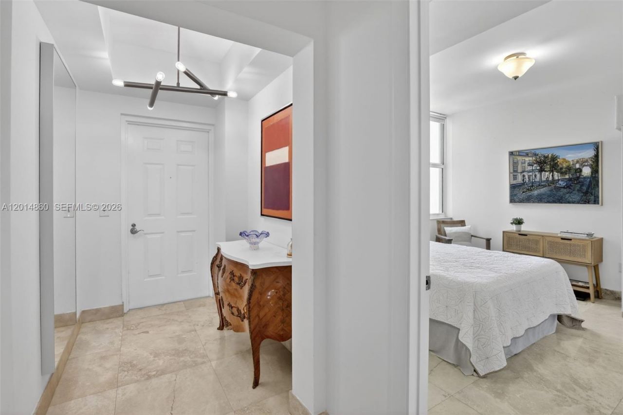 3330 NE 190th St, Unit 1817, Aventura, FL 33180 Photo