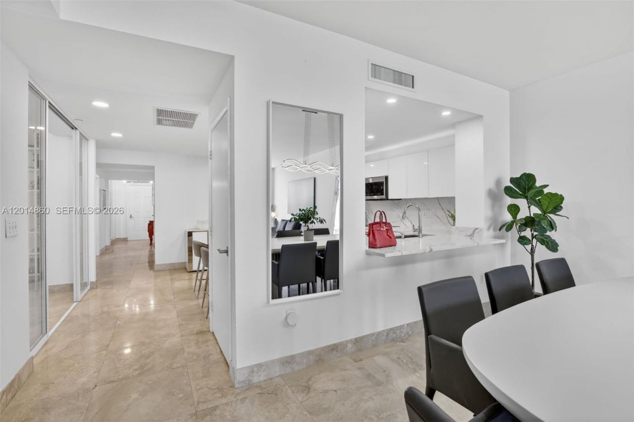 3330 NE 190th St, Unit 1817, Aventura, FL 33180 Photo