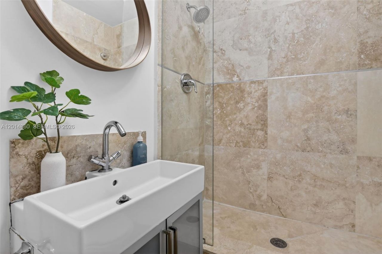 3330 NE 190th St, Unit 1817, Aventura, FL 33180 Photo