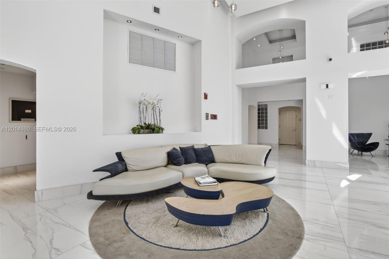 3330 NE 190th St, Unit 1817, Aventura, FL 33180 Photo