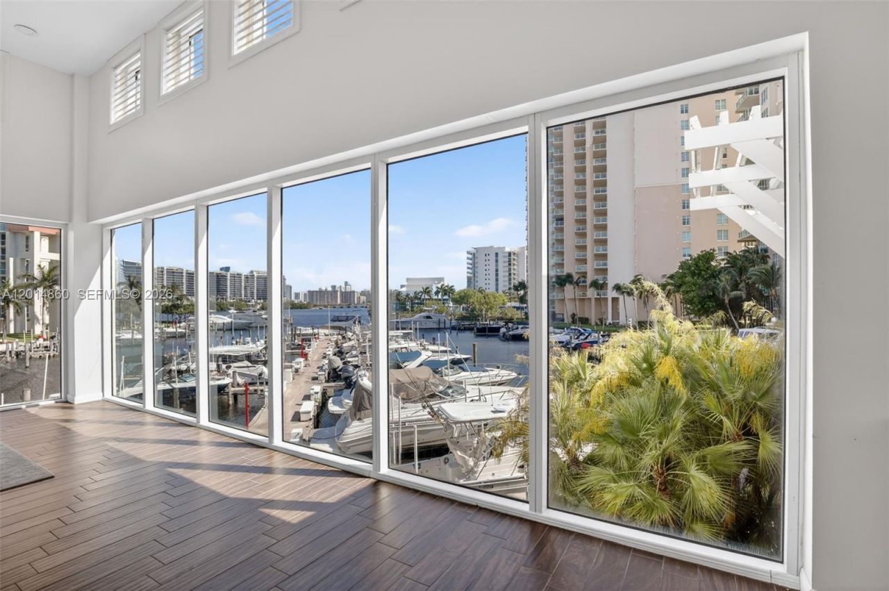 3330 NE 190th St, Unit 1817, Aventura, FL 33180 Photo