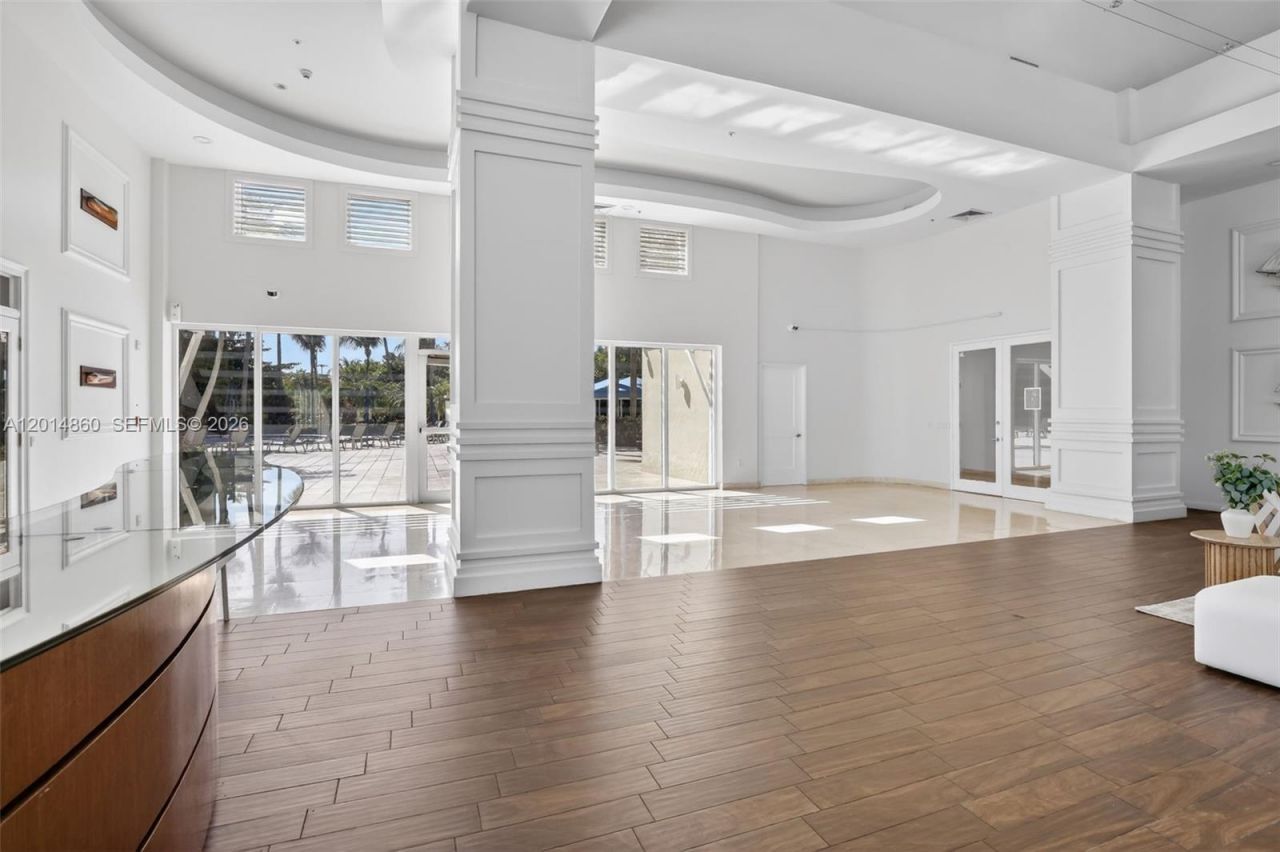 3330 NE 190th St, Unit 1817, Aventura, FL 33180 Photo