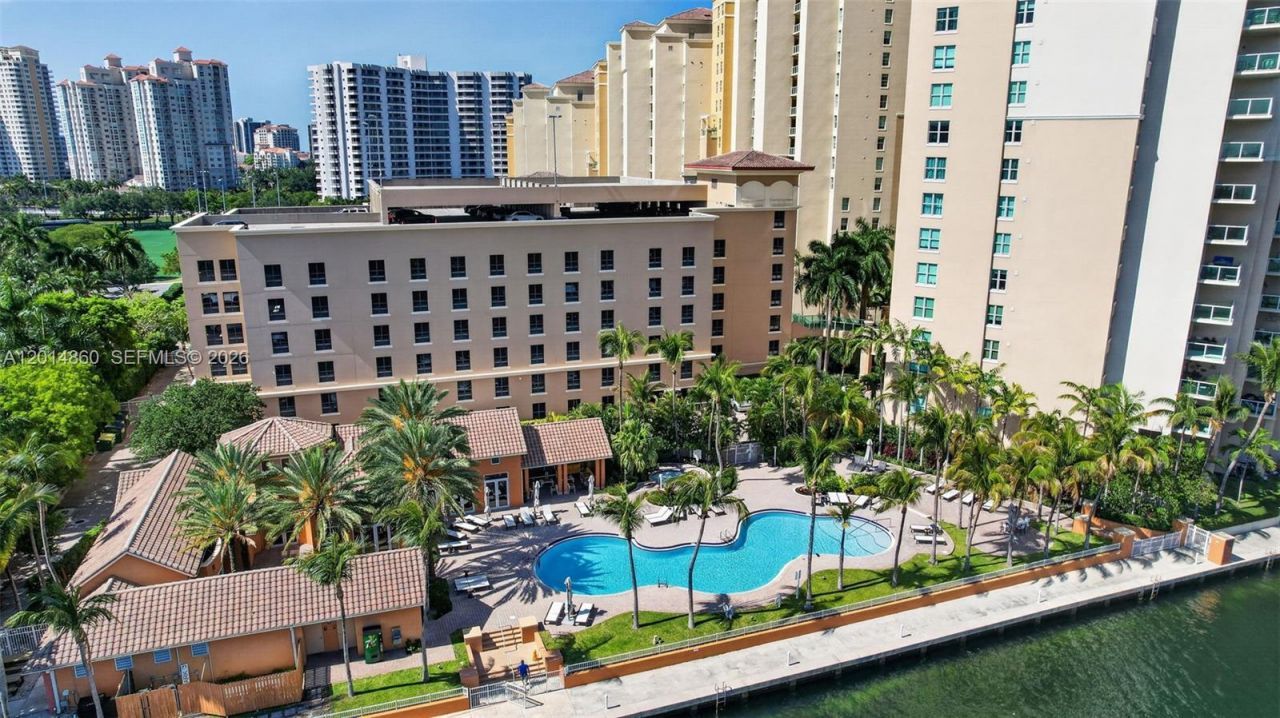 3330 NE 190th St, Unit 1817, Aventura, FL 33180 Photo