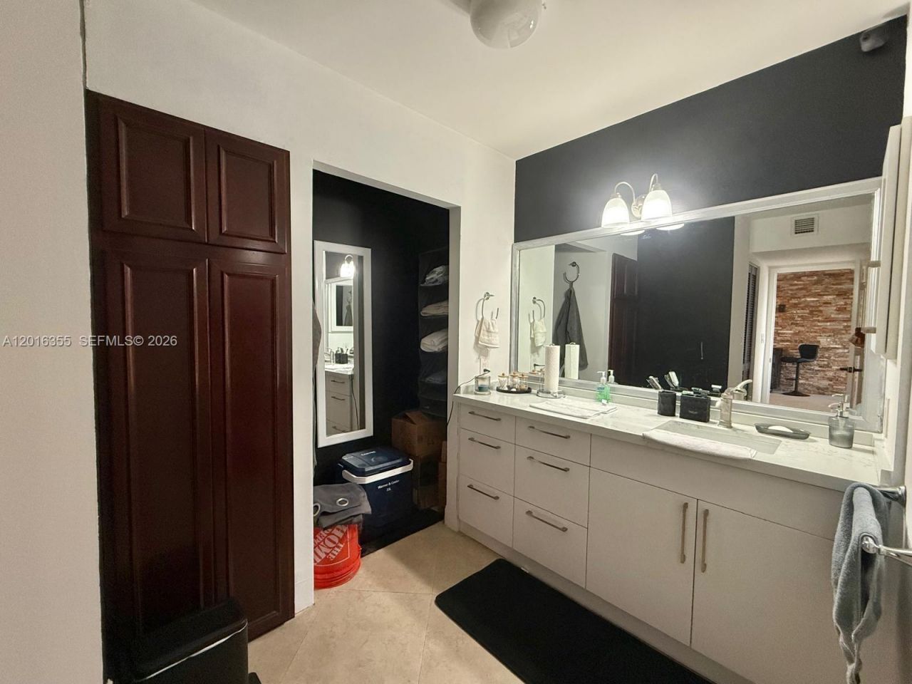 3701 N Country Club Dr , Unit 502, Aventura, FL 33180 Photo