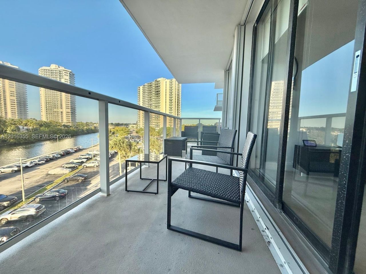 3701 N Country Club Dr , Unit 502, Aventura, FL 33180 Photo