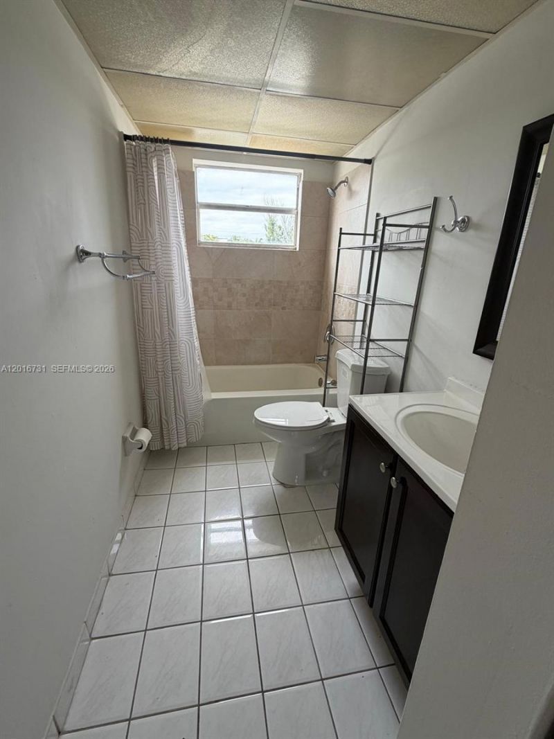 30 NW 87th Ave , Unit C225, Miami, FL 33172 Photo