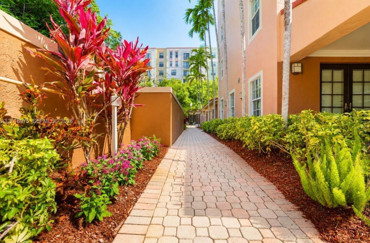 1919 Van Buren St , Unit 115A, Hollywood, FL 33020 Photo