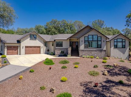 23235 Darkhorse Dr, Auburn, CA 95602 Photo