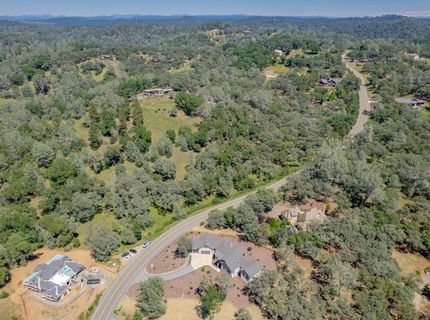 23235 Darkhorse Dr, Auburn, CA 95602 Photo