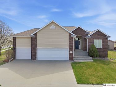 5460 Rockford Drive , Lincoln, NE 68521