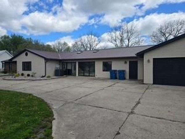 757 Tomahawk Trail, Coldwater, MI 49036