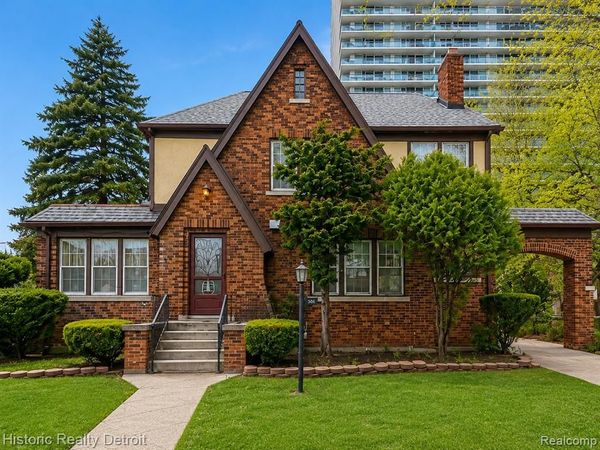 505 Fiske Drive, Detroit, MI 48214