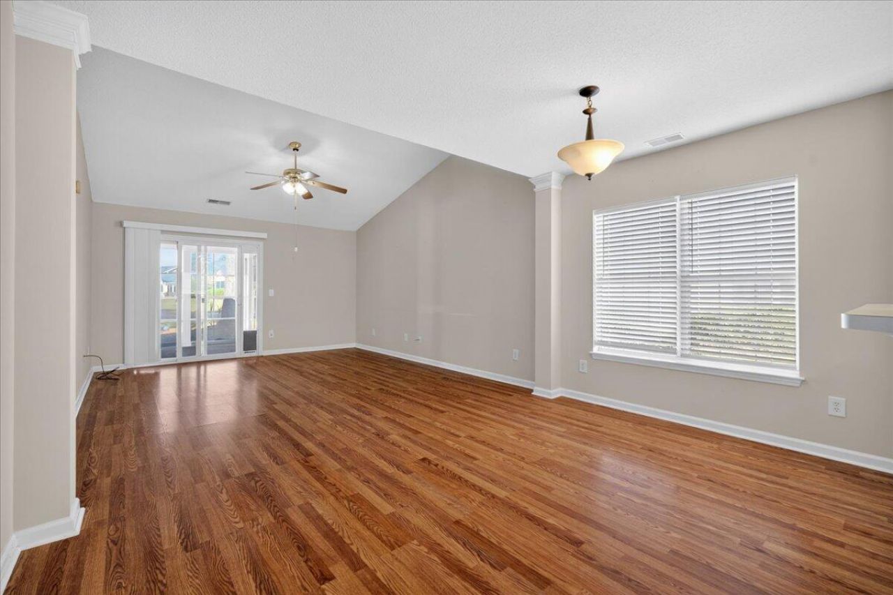 7360 Suncatcher Drive Photo 15