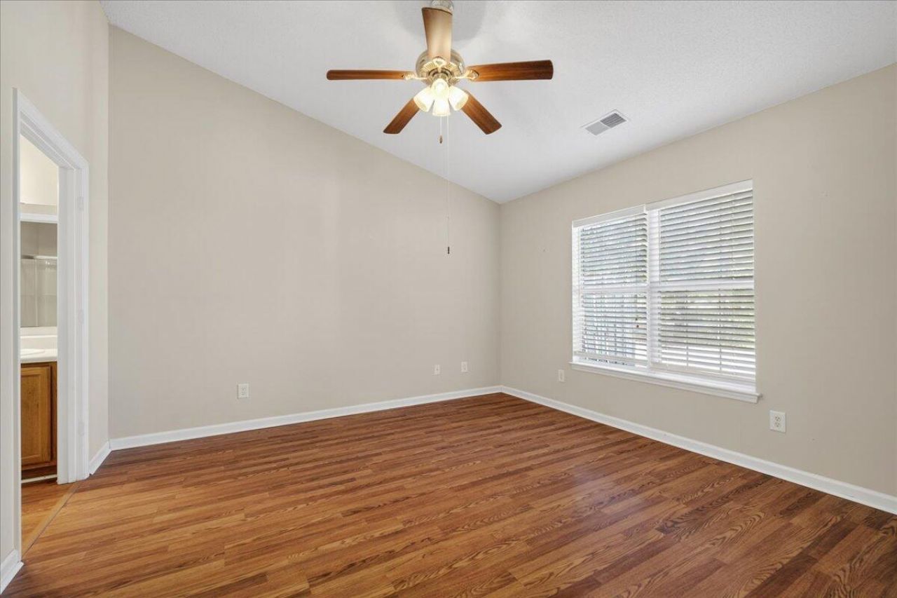 7360 Suncatcher Drive Photo 21