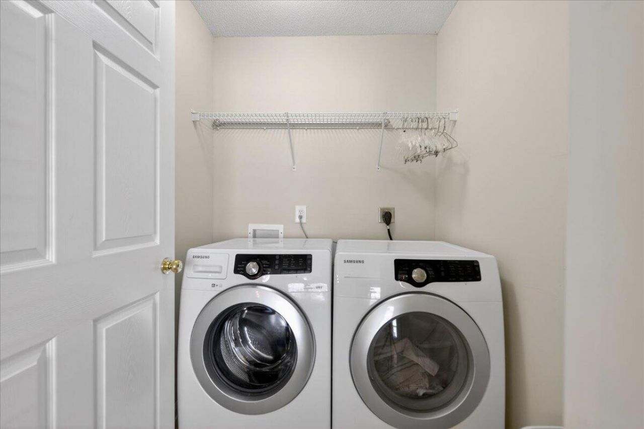 7360 Suncatcher Drive Photo 26