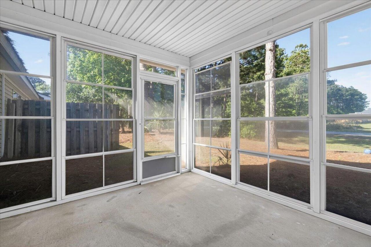 7360 Suncatcher Drive Photo 29