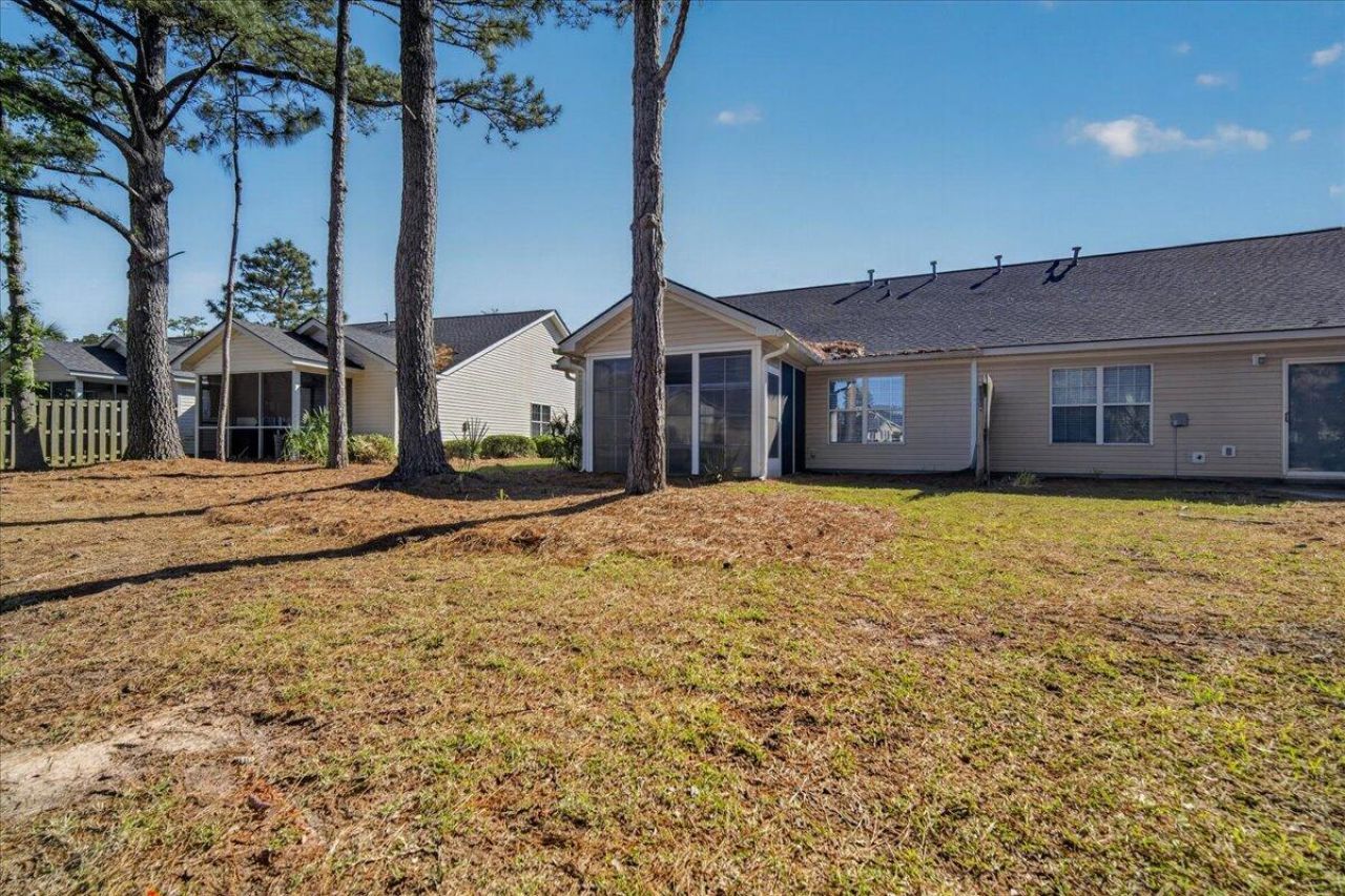 7360 Suncatcher Drive Photo 31