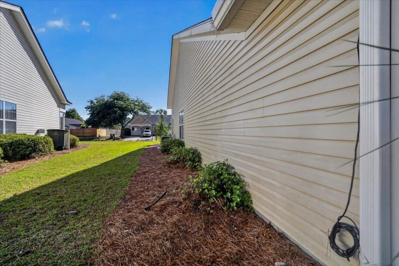 7360 Suncatcher Drive Photo 34