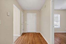7360 Suncatcher Drive photo 4