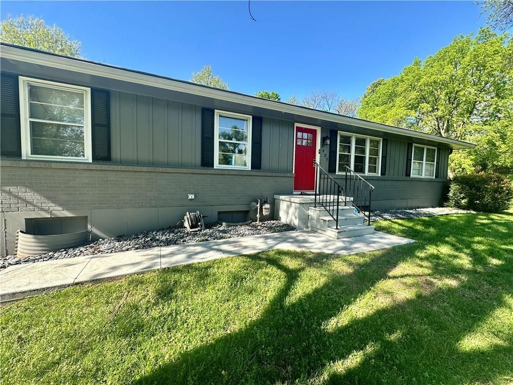 3437 NW Edgewater Trail, Kansas City, MO 64151 Main Photo