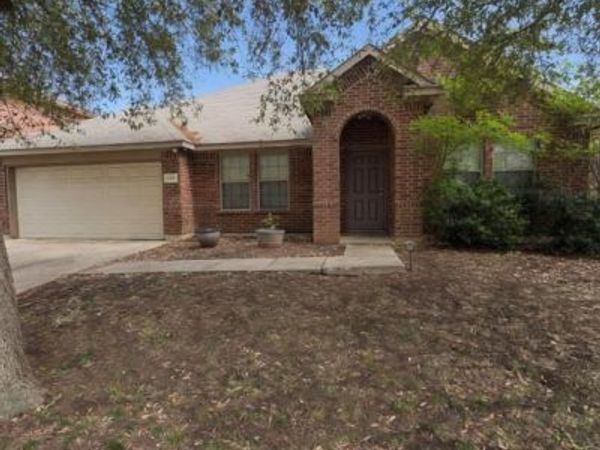 673 S Heights Drive, Crowley, TX 76036