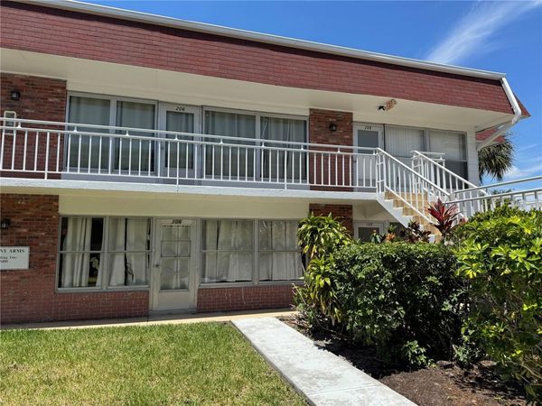 3480 32ND AVENUE N, Unit 105, ST PETERSBURG, FL 33713