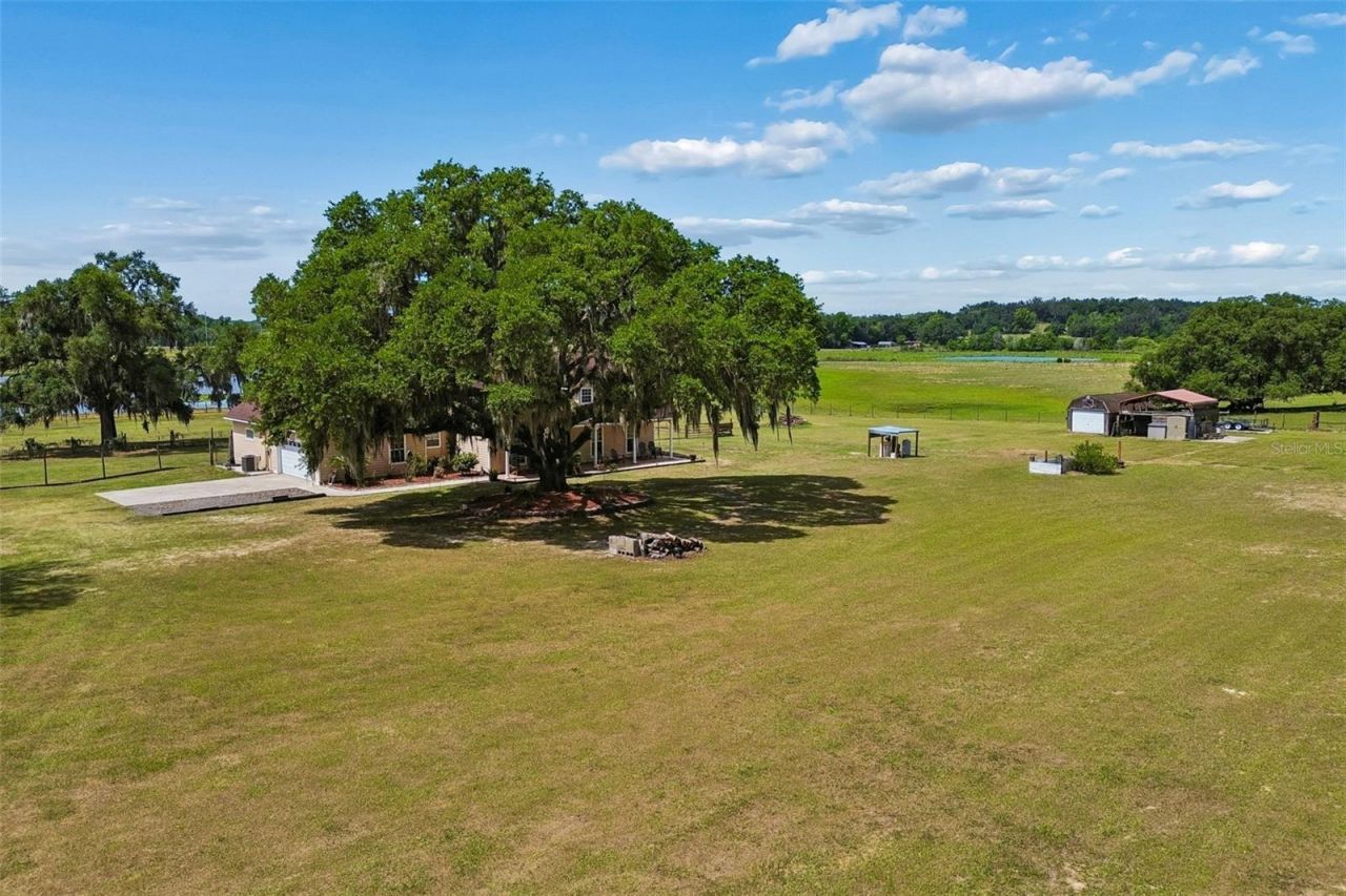 35400 Lake Ray Drive, Dade City, FL 33525 Photo