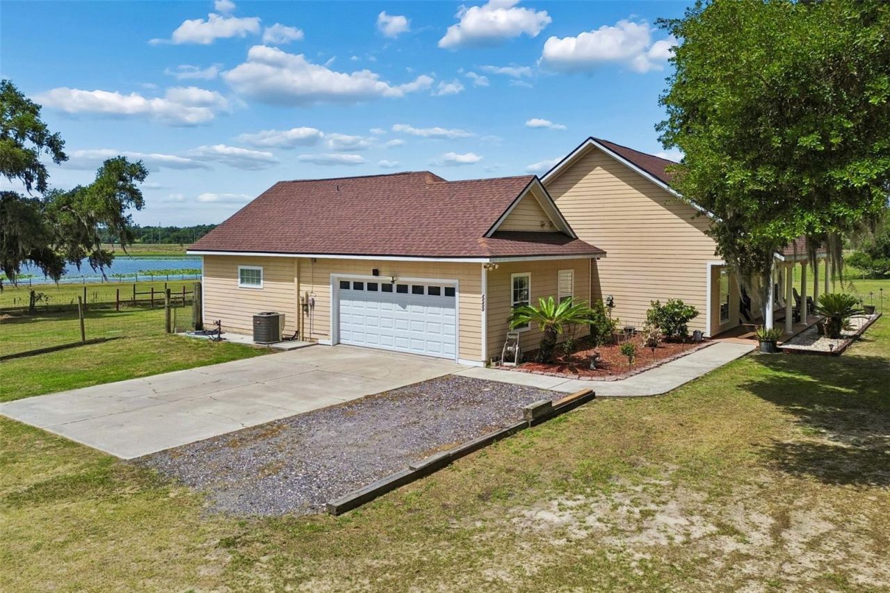 35400 Lake Ray Drive, Dade City, FL 33525 Photo