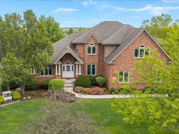 430 Alberosky Way, Batavia, IL 60510