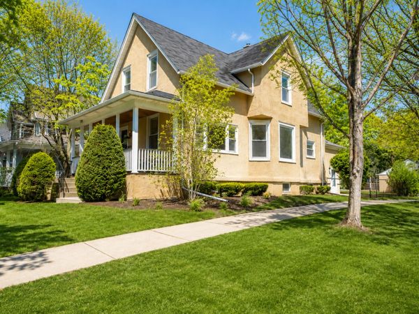 2000 Washington Avenue , Wilmette, IL 60091