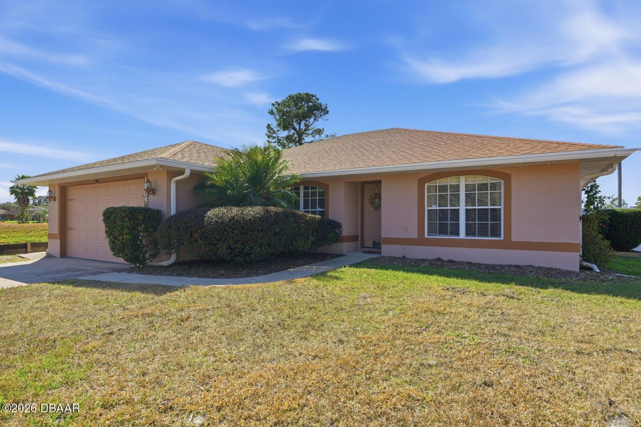 1909 Montebello Avenue, Deltona, FL 32738 Main Photo