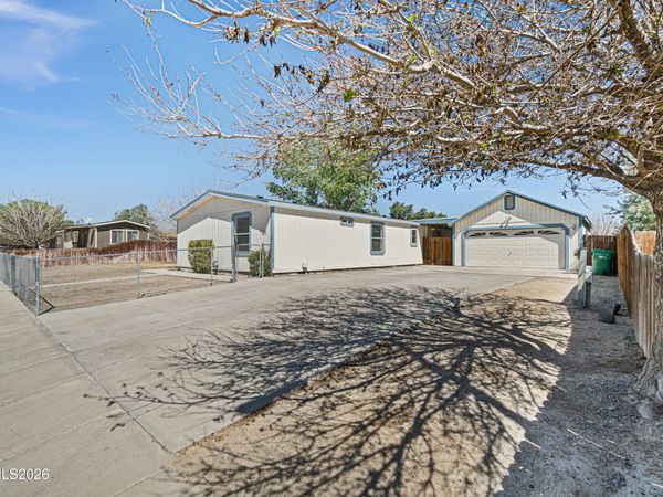 812 Scott Drive, Fernley, NV 89408