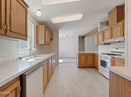 812 Scott Drive, Fernley, NV 89408 Photo