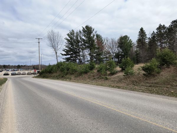 4675 John Harlan Drive, Ludington, MI 49431