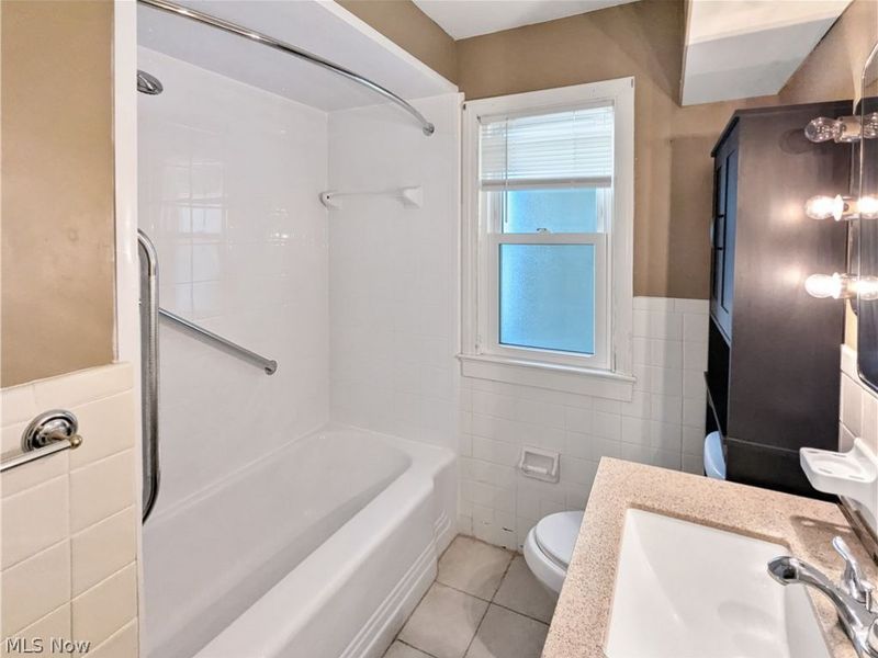 4135 Eastway Road, Cleveland, OH 44121 Photo 12
