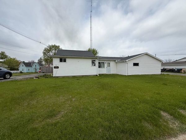 471 N Fulton Street, Princeton, WI 54968