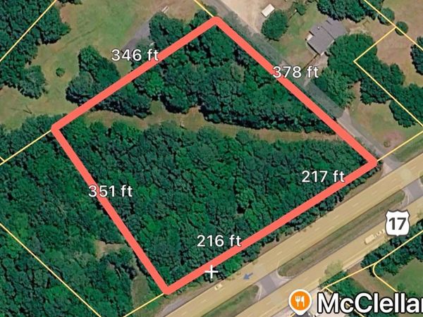 9904 Highway 17 North , McClellanville, SC 29458