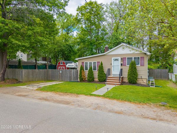 260 Greenwood Drive, Cliffwood, NJ 07735