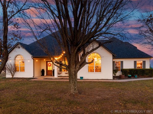 16623 N 97th East Avenue , Collinsville, OK 74021