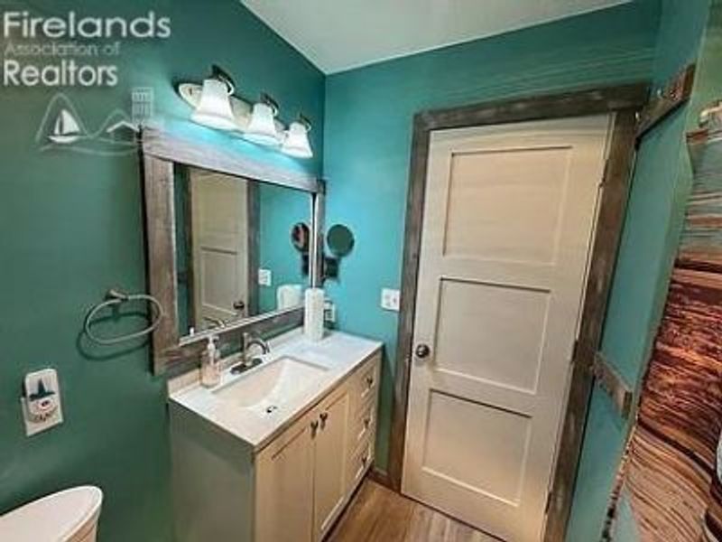 6458 N Harris Harbor Drive, Oak Harbor, OH 43449 Photo 15