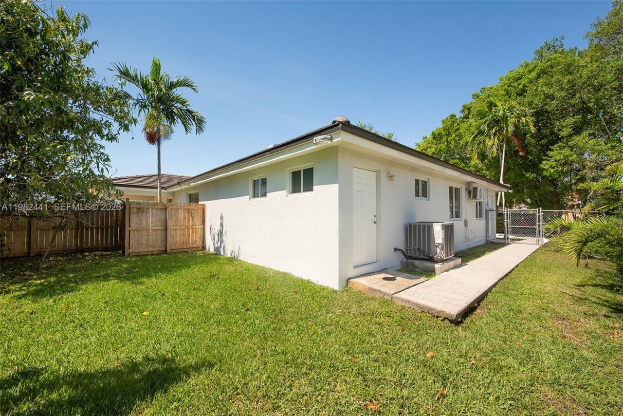 4145 SW 84th Ct , Miami, FL 33155 Photo