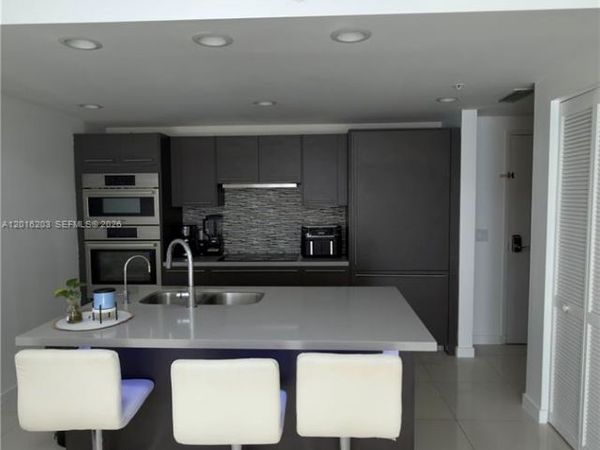 7661 NW 107th Ave , Unit 206, Doral, FL 33178