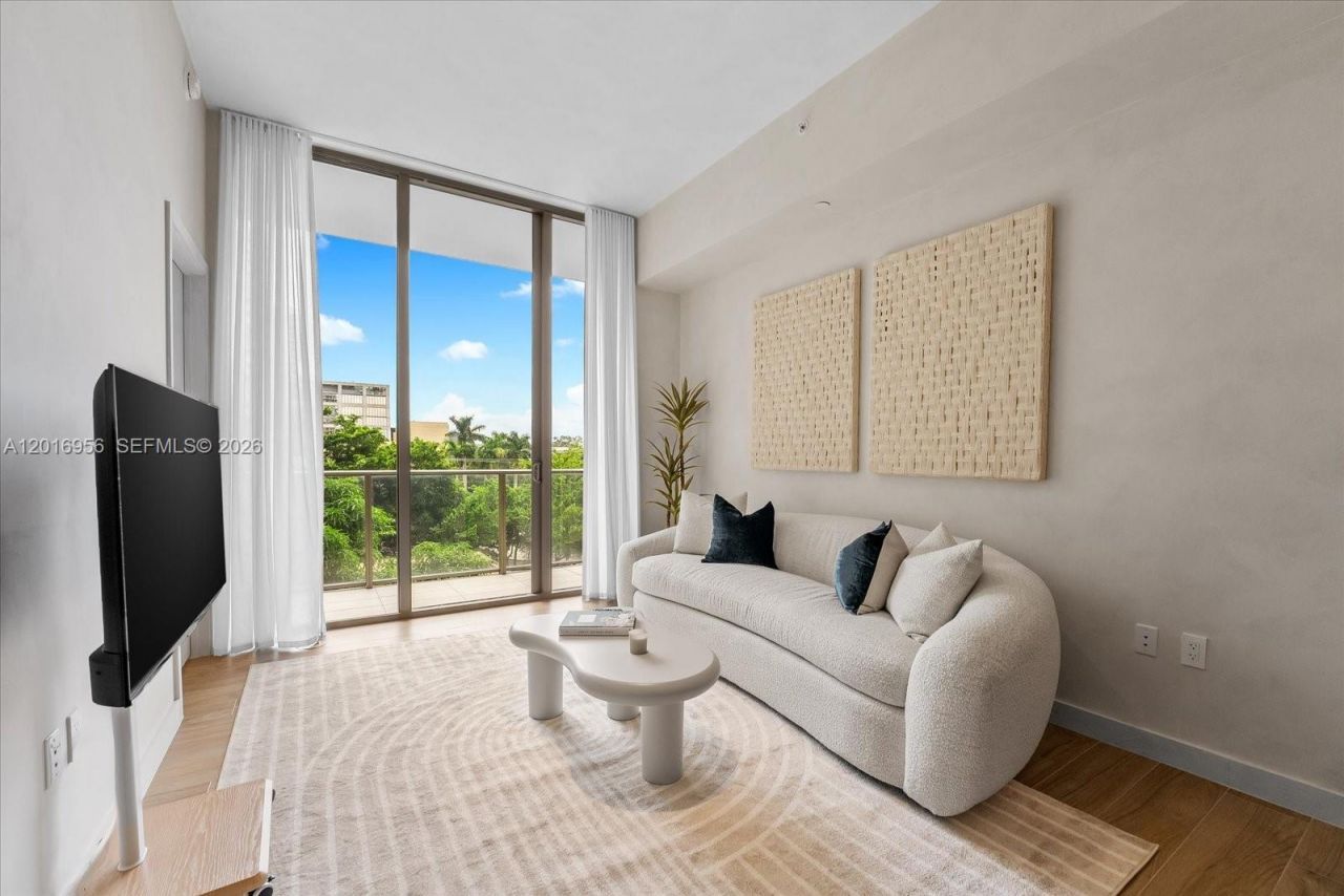 2678 Tigertail Ave, Unit 315, Miami, FL 33133 Photo