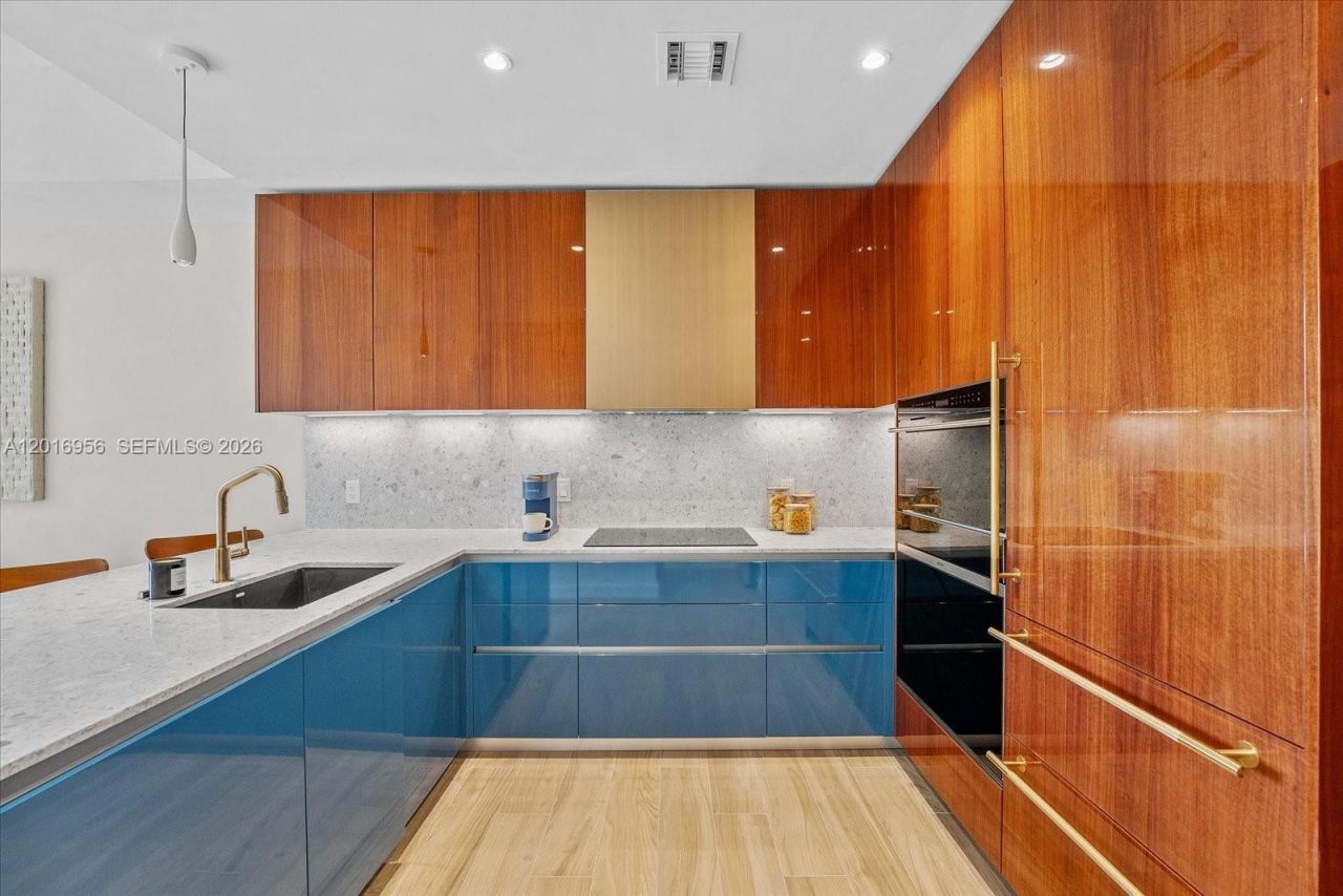 2678 Tigertail Ave, Unit 315, Miami, FL 33133 Photo