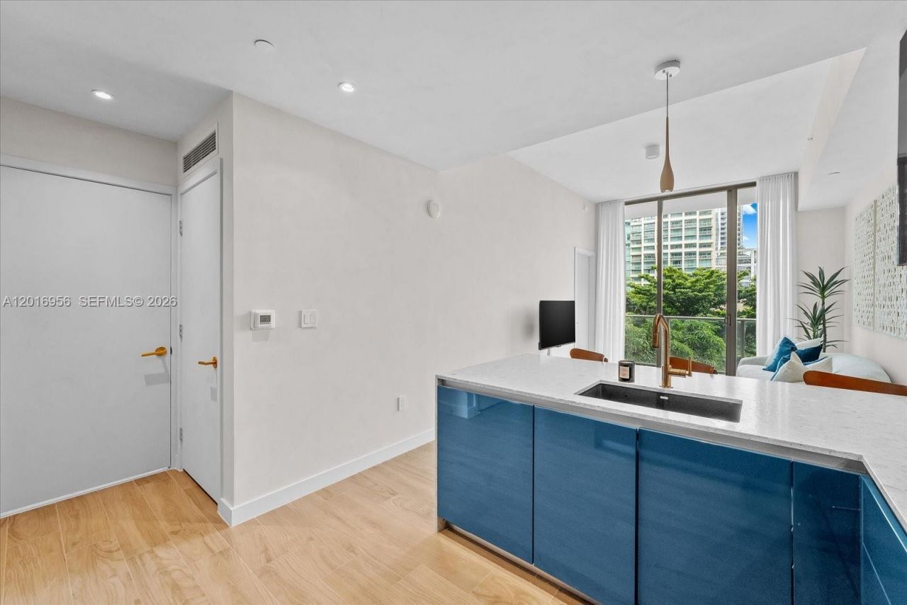 2678 Tigertail Ave, Unit 315, Miami, FL 33133 Photo