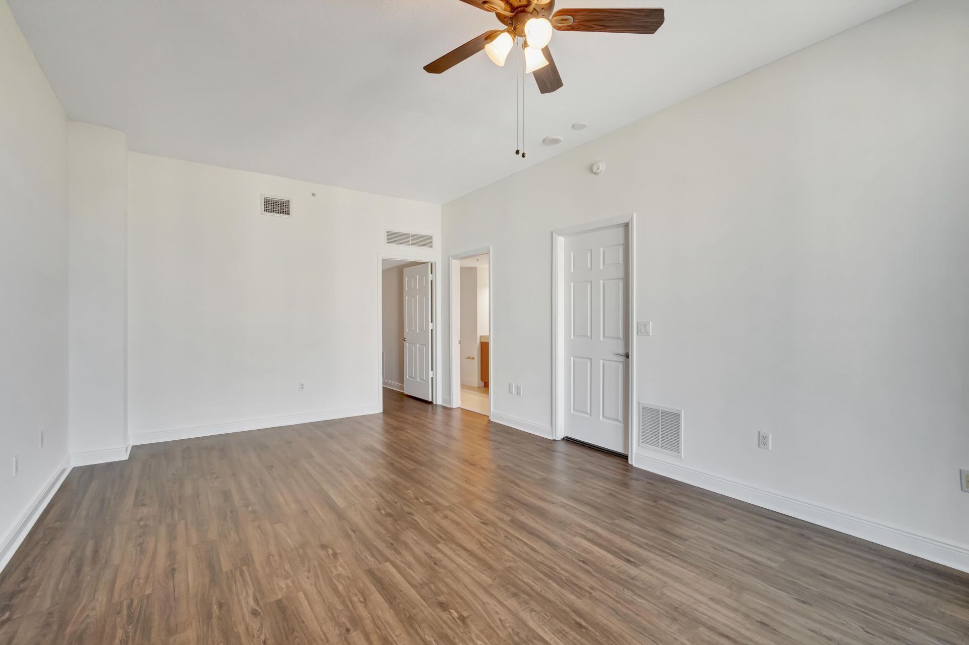 610 Clematis Street, Unit 833, West Palm Beach, FL 33401 Photo