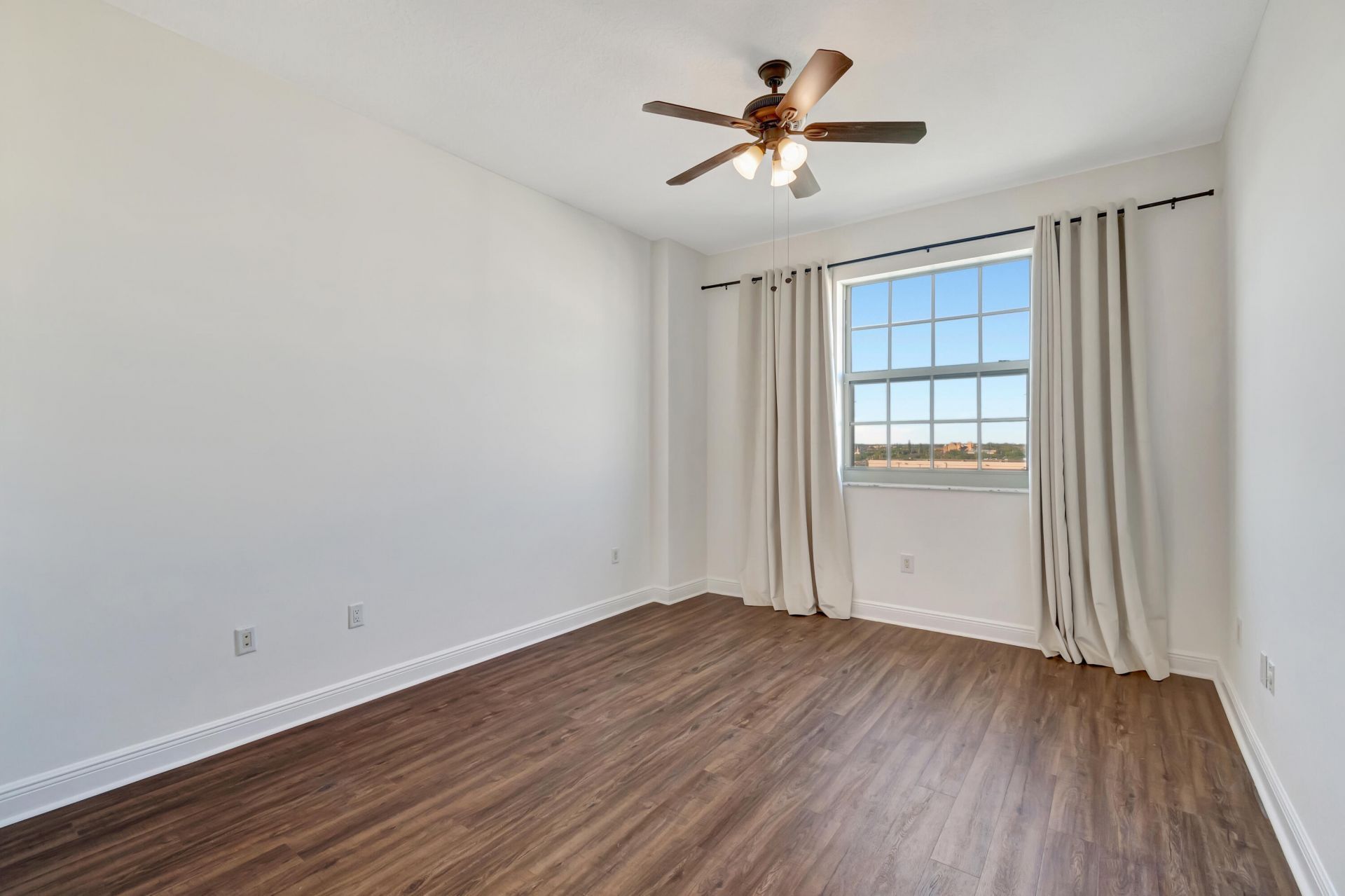 610 Clematis Street, Unit 833, West Palm Beach, FL 33401 Photo